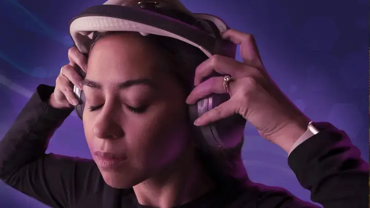 Sens.ai is a 5-in-1 brain training system that uses a comfortable headset and a gamified app to help you achieve your goals. Whether you want to improve your sleep, cognition, well-being, or meditation, Sens.ai has a personalized program for you.