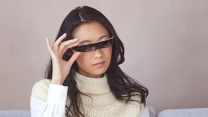 One last product that also literally caught our eye that I wanted to tell you about is Vixion01 eyewear. These are no ordinary eyeglasses. They have a special feature that makes them autofocus. That means they can automatically adjust the lenses to match the distance of whatever you are looking at.
