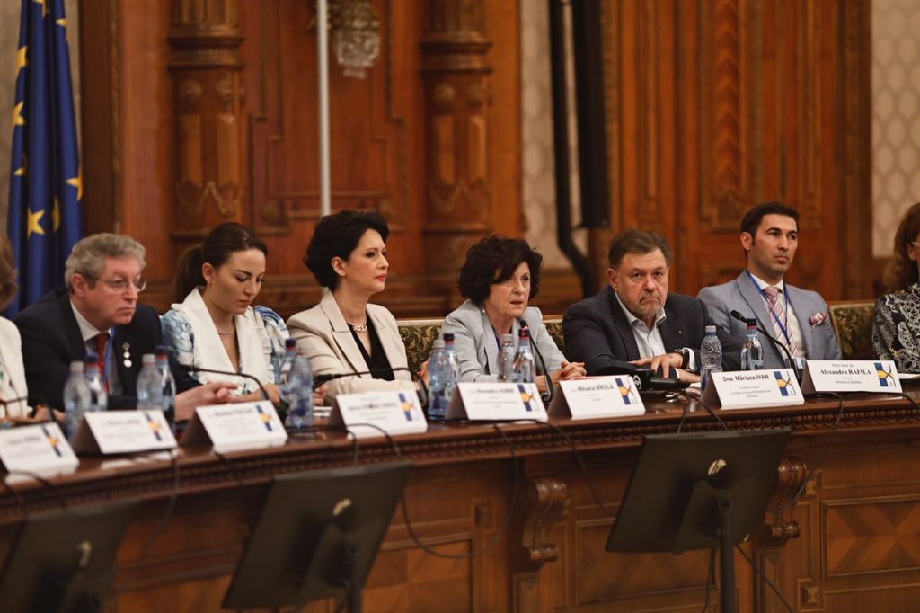 Fundatia Crucea Alb-Galbena a lansat campania de donatie „Eroii din umbra” pentru ingrijirea la domiciliu a batranilor singuri.